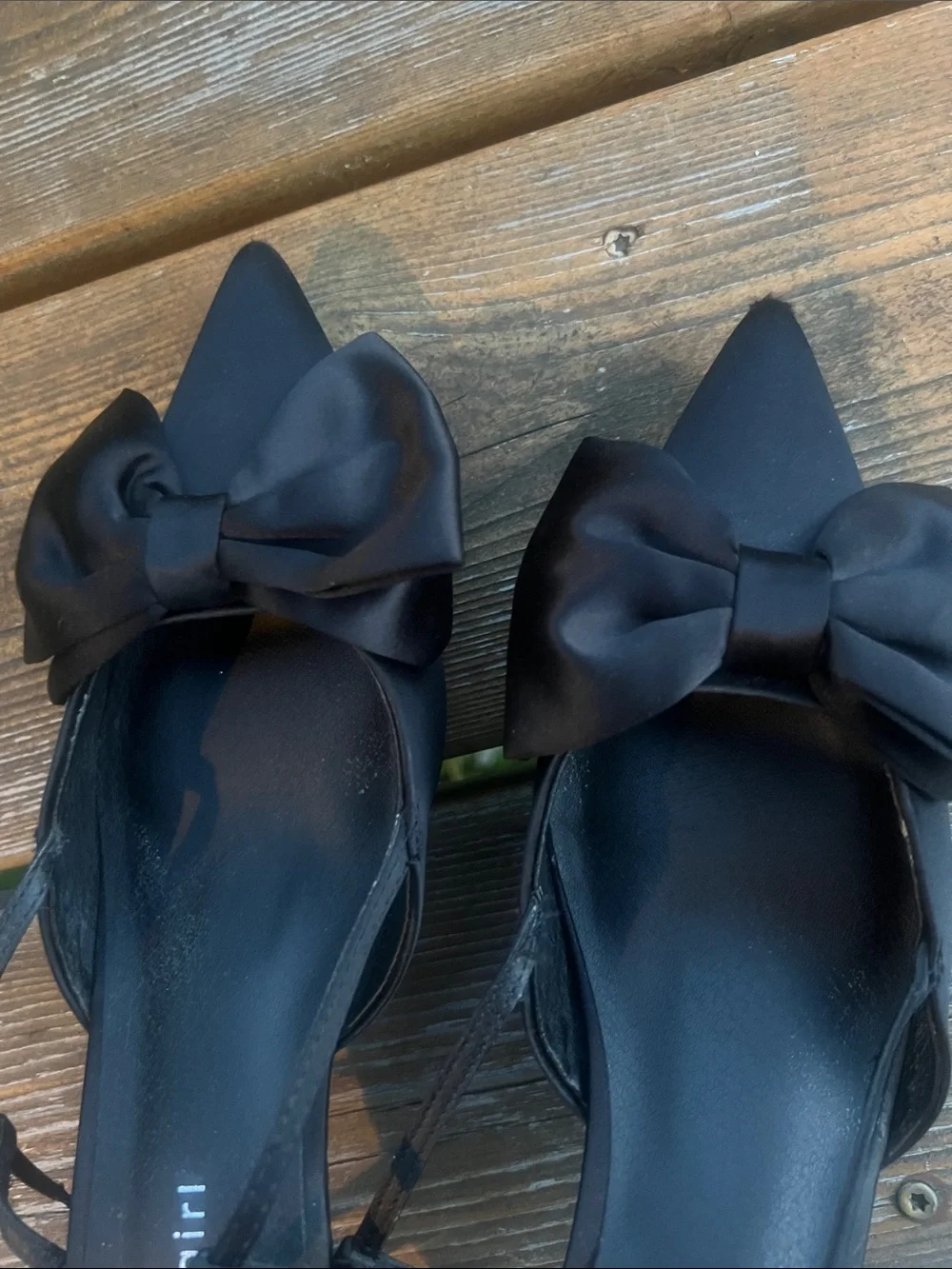 Madden Girl sleek pointed
